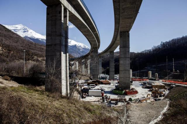 OPOSICAO TREM VELO FRANCA ITALIA